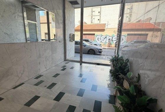 Herverkoop - Appartement / Flat -
Torrevieja - Playa de los Locos