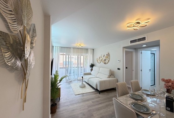 Venta - Apartamento / Piso -
Torrevieja - Estacion de autobuses