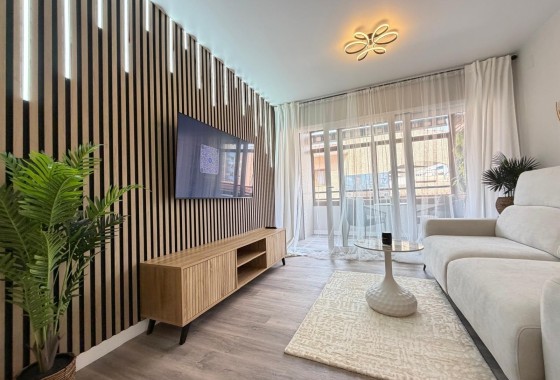 Venta - Apartamento / Piso -
Torrevieja - Estacion de autobuses