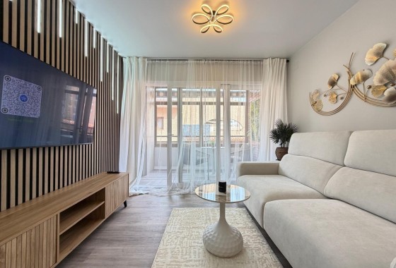 Venta - Apartamento / Piso -
Torrevieja - Estacion de autobuses