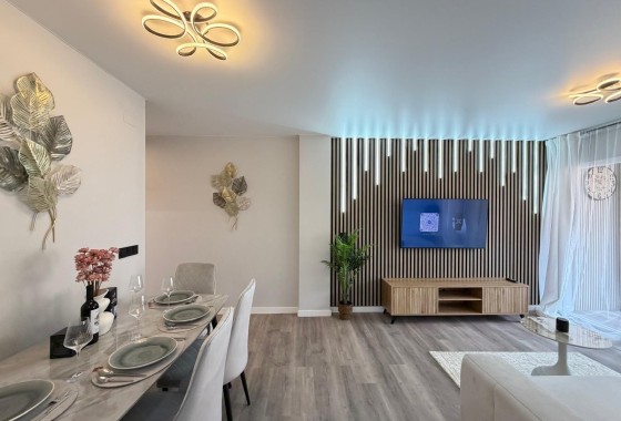 Venta - Apartamento / Piso -
Torrevieja - Estacion de autobuses