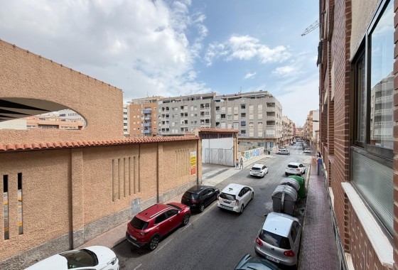 Venta - Apartamento / Piso -
Torrevieja - Estacion de autobuses