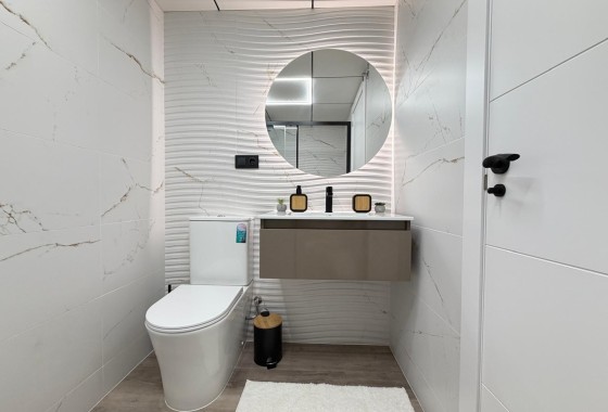 Venta - Apartamento / Piso -
Torrevieja - Estacion de autobuses