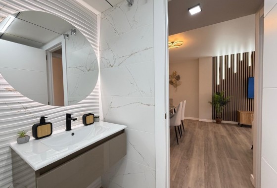 Venta - Apartamento / Piso -
Torrevieja - Estacion de autobuses