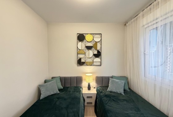Venta - Apartamento / Piso -
Torrevieja - Estacion de autobuses