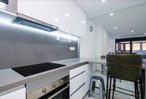 Herverkoop - Appartement / Flat -
Torrevieja - Playa del Cura