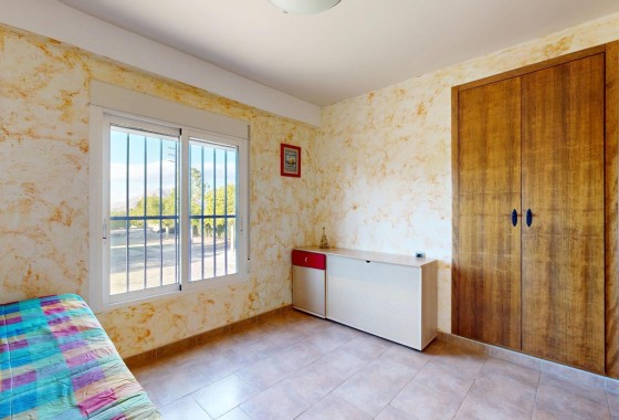 Venta - Finca / Casa de campo -
Orihuela