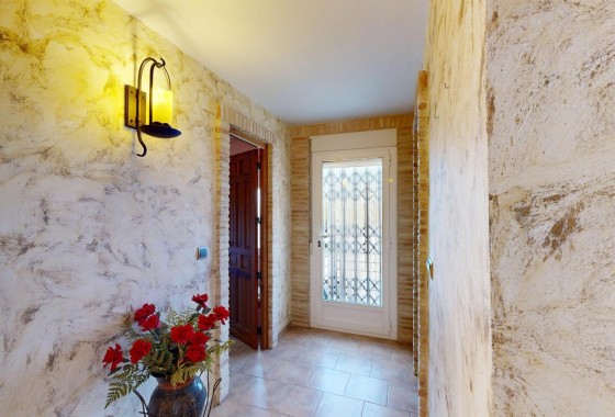Venta - Finca / Casa de campo -
Orihuela