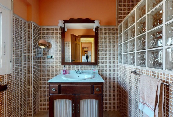 Venta - Finca / Casa de campo -
Orihuela
