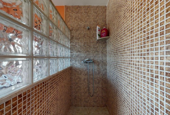 Venta - Finca / Casa de campo -
Orihuela