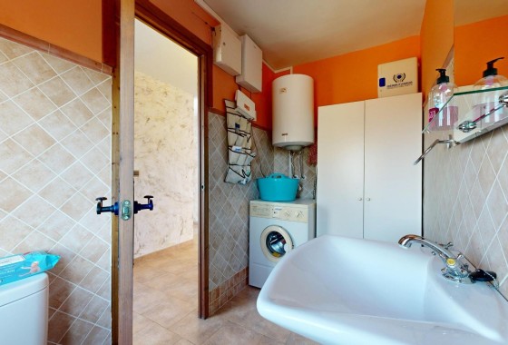 Venta - Finca / Casa de campo -
Orihuela