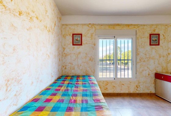 Venta - Finca / Casa de campo -
Orihuela