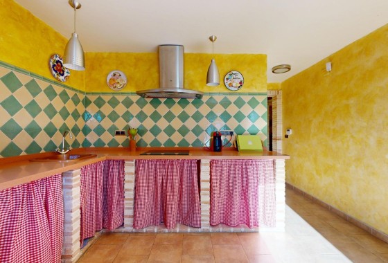 Venta - Finca / Casa de campo -
Orihuela