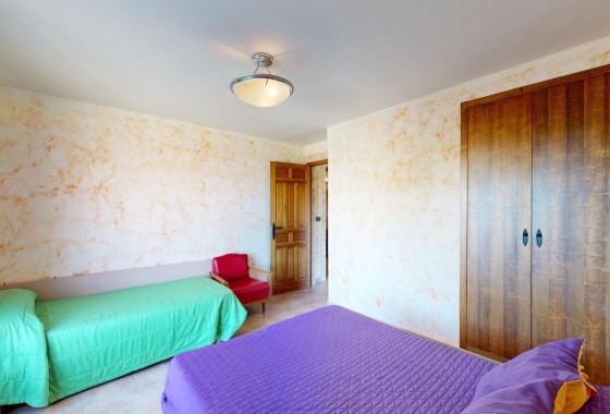 Venta - Finca / Casa de campo -
Orihuela