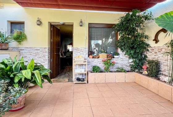 Herverkoop - Rijhuis -
Torrevieja - Los Balcones - Los Altos del Edén