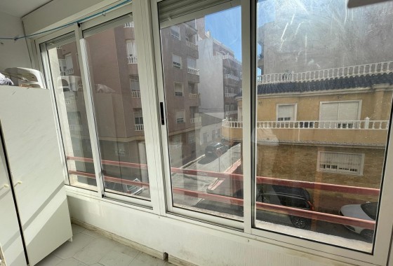 Herverkoop - Appartement / Flat -
Torrevieja - Centro