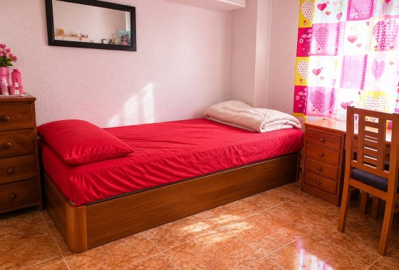 Venta - Apartamento / Piso -
Torrevieja