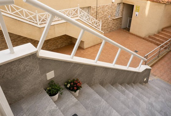 Venta - Apartamento / Piso -
Torrevieja
