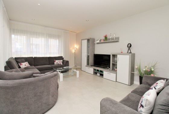 Wiederverkauf - Wohnung / Apartment -
Villamartín - LOS DOLSES