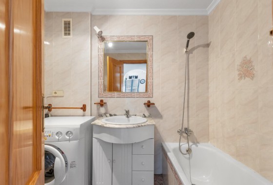 Resale - Apartment / Flat -
Guardamar del Segura - El moncayo
