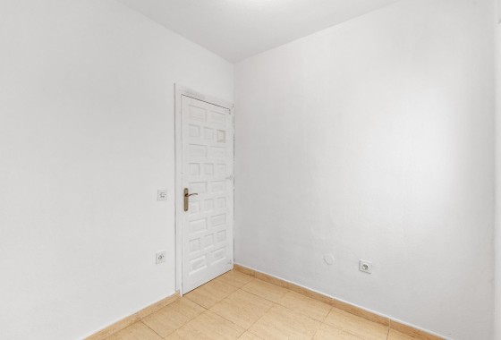Herverkoop - Appartement / Flat -
Torrevieja - Puerto Deportivo