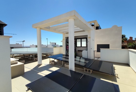 Herverkoop - Vrijstaande Villa -
San Miguel de Salinas - Inland