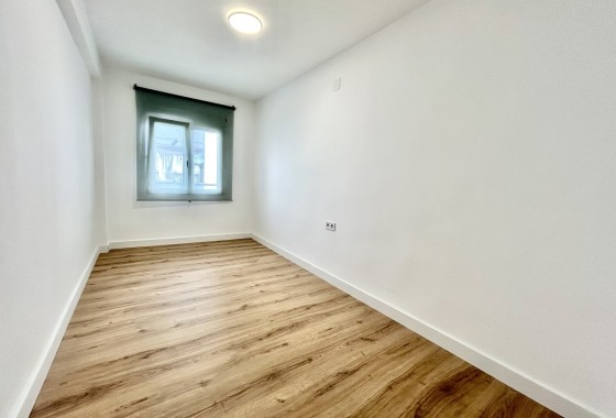 Herverkoop - Appartement / Flat -
Torrevieja - Costa Blanca