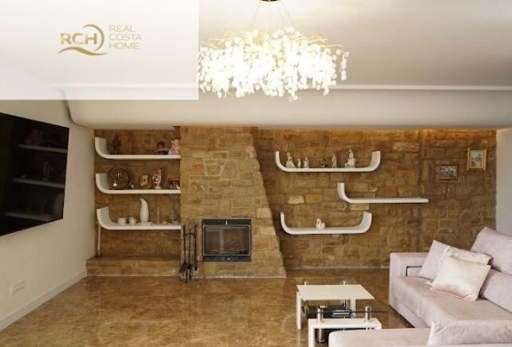 Resale - Detached Villa -
La Nucía - Montebello - Nou Espai