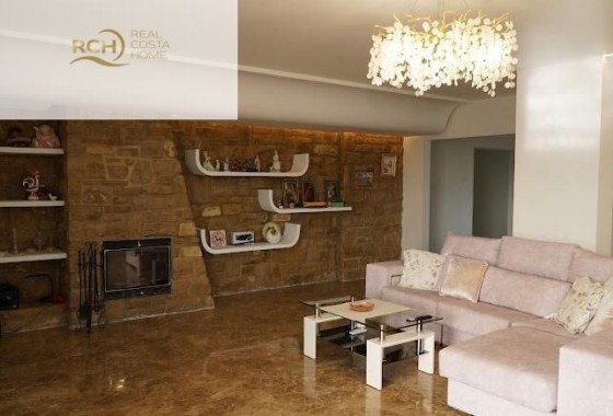 Resale - Detached Villa -
La Nucía - Montebello - Nou Espai