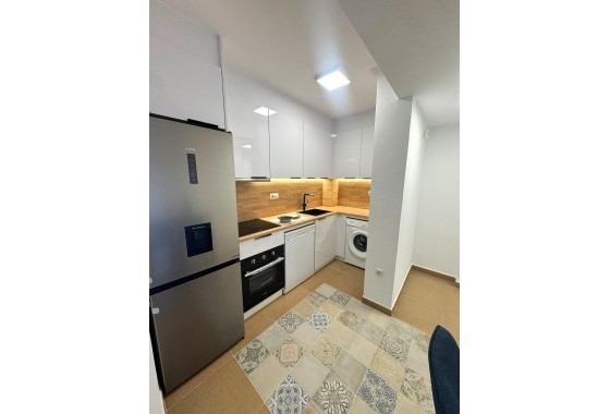 Herverkoop - Appartement / Flat -
Torrevieja - Centro - Muelle Pesquero