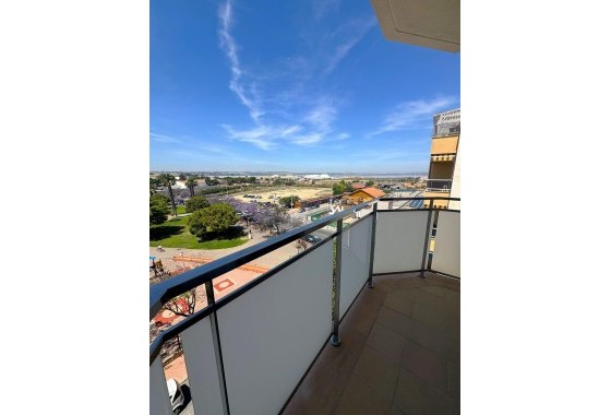 Herverkoop - Appartement / Flat -
Torrevieja - Centro - Muelle Pesquero