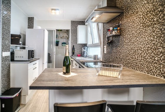 Herverkoop - Appartement / Flat -
Torrevieja