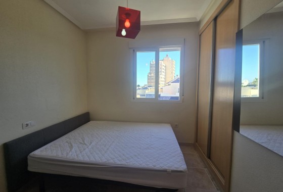Herverkoop - Appartement / Flat -
Torrevieja - La veleta