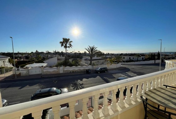 Herverkoop - Rijhuis -
Ciudad Quesada - Rojales - Costa Blanca