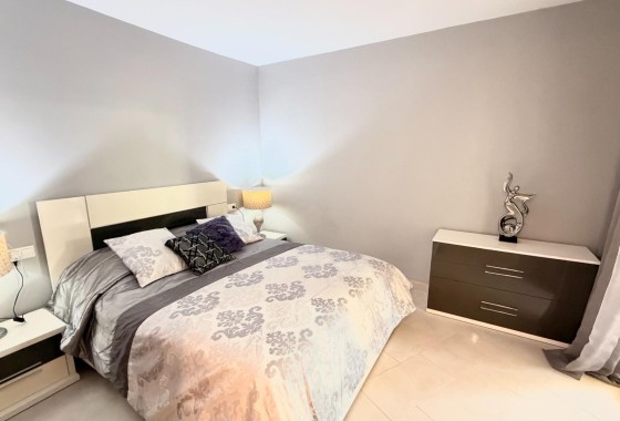 Herverkoop - Appartement / Flat -
Torrevieja - Aldea del mar