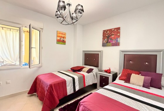 Herverkoop - Appartement / Flat -
Torrevieja - Aldea del mar