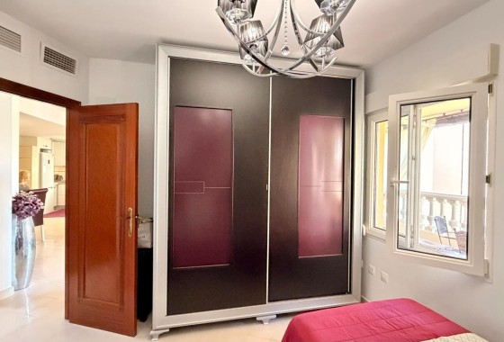 Herverkoop - Appartement / Flat -
Torrevieja - Aldea del mar