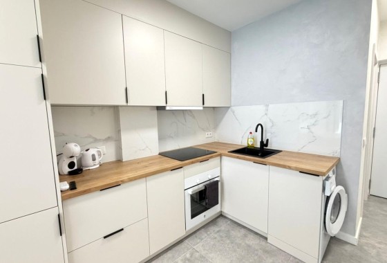 Herverkoop - Appartement / Flat -
Torrevieja - Playa del Cura