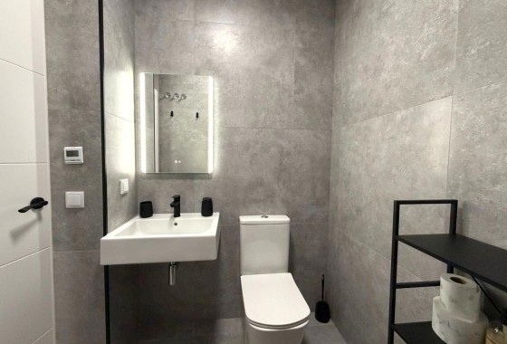Herverkoop - Appartement / Flat -
Torrevieja - Playa del Cura