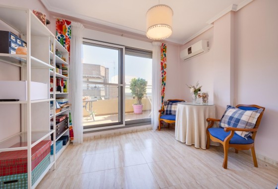 Herverkoop - Appartement / Flat -
Torrevieja - Center