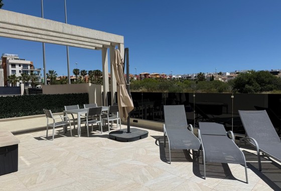 Herverkoop - Finca / Landhuis -
Orihuela Costa