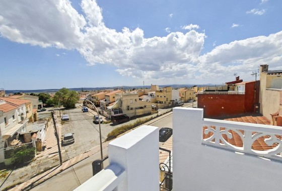 Herverkoop - Rijhuis -
San Fulgencio - Urb. La Marina