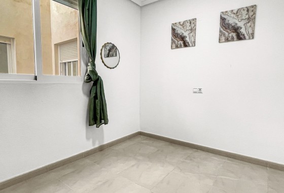 Herverkoop - Appartement / Flat -
Torrevieja - El Acequión - Los Náufragos
