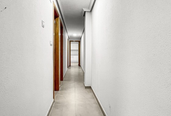 Herverkoop - Appartement / Flat -
Torrevieja - El Acequión - Los Náufragos