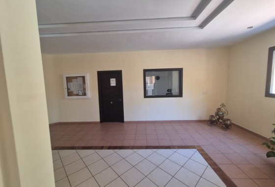 Herverkoop - Appartement / Flat -
Torrevieja - Los Locos
