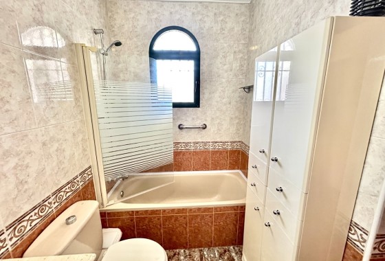 Resale - Townhouse -
La Zenia - Costa Blanca