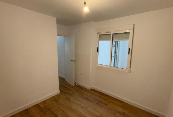 Herverkoop - Appartement / Flat -
Torrevieja - Parque de las Naciones
