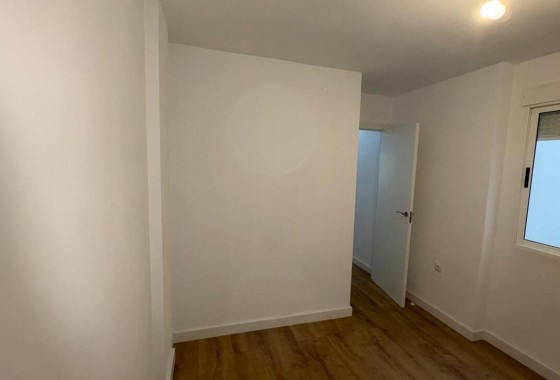 Herverkoop - Appartement / Flat -
Torrevieja - Parque de las Naciones