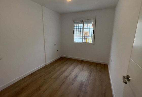 Herverkoop - Appartement / Flat -
Torrevieja - Parque de las Naciones