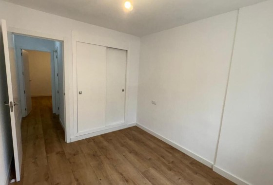 Herverkoop - Appartement / Flat -
Torrevieja - Parque de las Naciones
